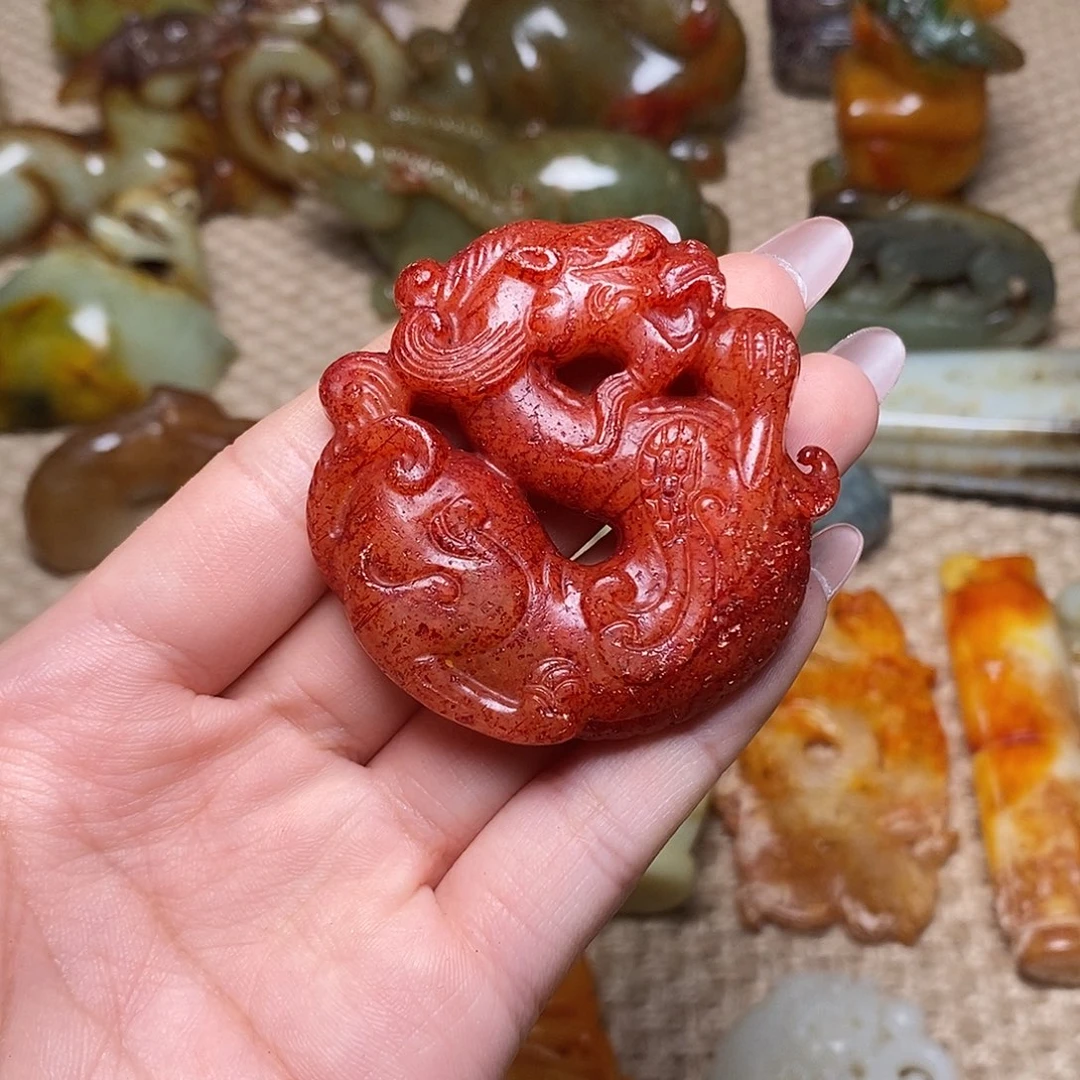 未镶嵌蛇纹石玉颈饰
