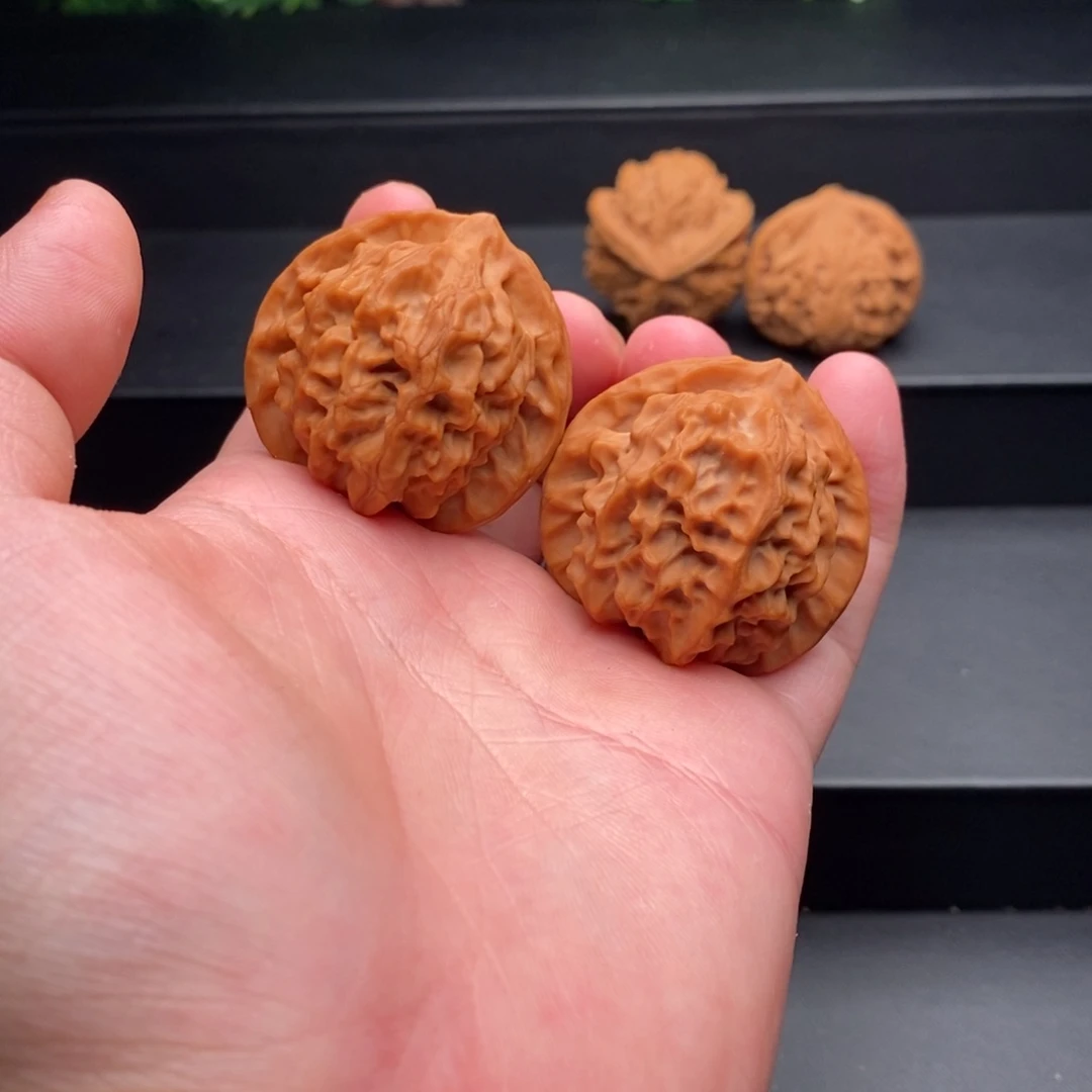 文玩核桃把件龙鳞38+