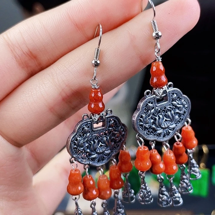 翡翠耳饰未镶嵌饰品