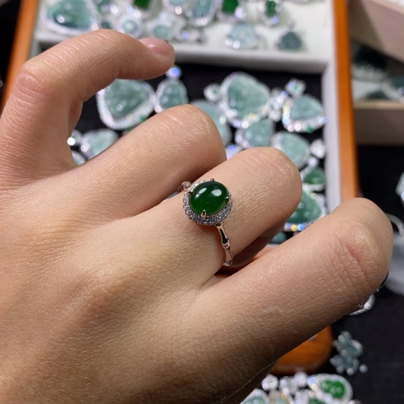 【闪购商品】翡翠颈饰未镶嵌u****m天然