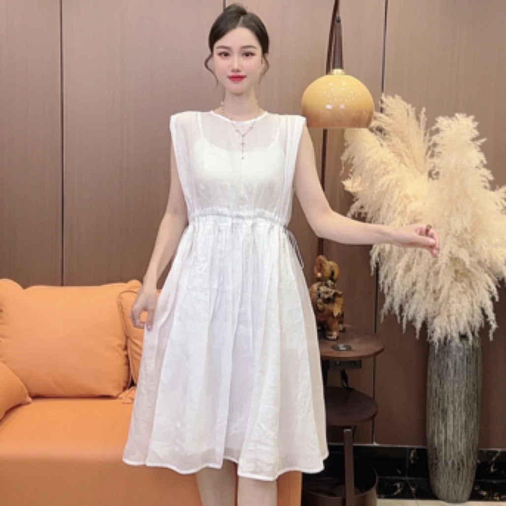 柔软舒适的苎麻连衣裙，时尚潮流，高端减龄
