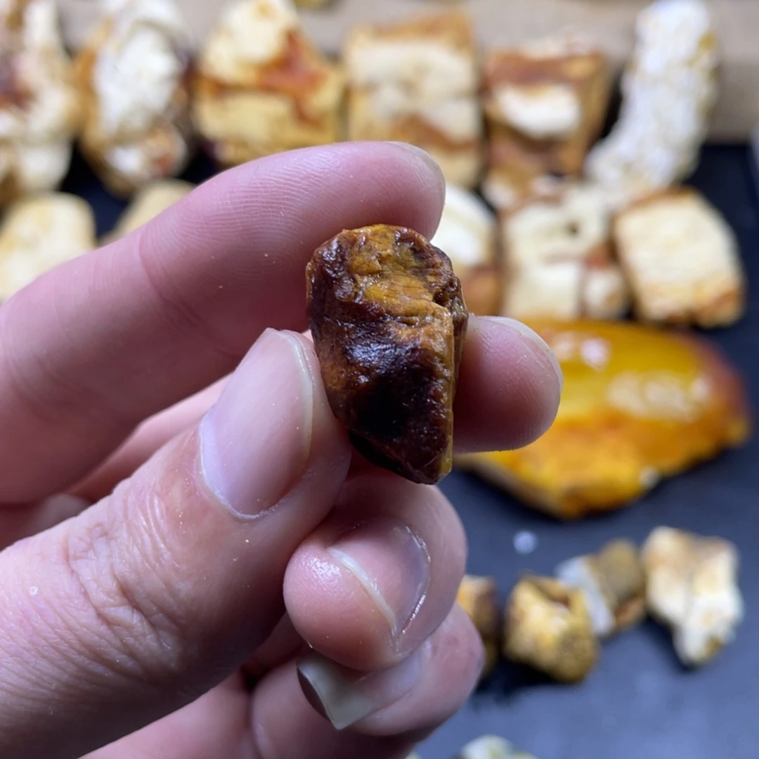 定制琥珀未镶嵌小*定制