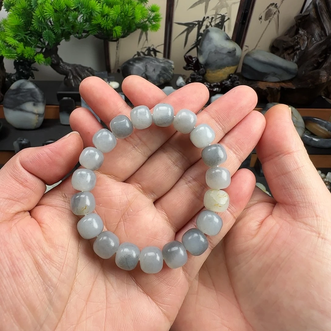 ****驴和田玉未镶嵌挂件