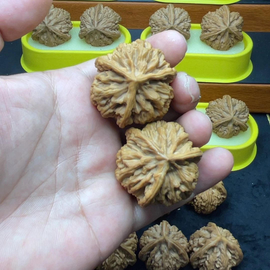 核桃手串/手链龙纹三棱41尺