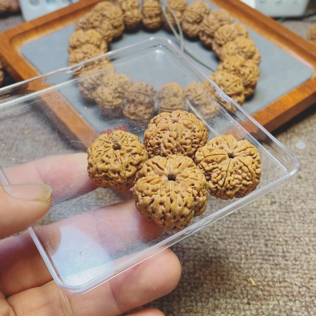 金刚菩提吊坠文玩手串