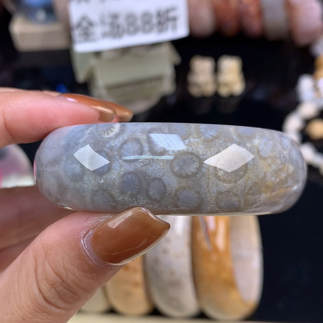 【闪购商品】颈饰未镶嵌硅化珊瑚（珊瑚玉）蓝花51.2（64号）