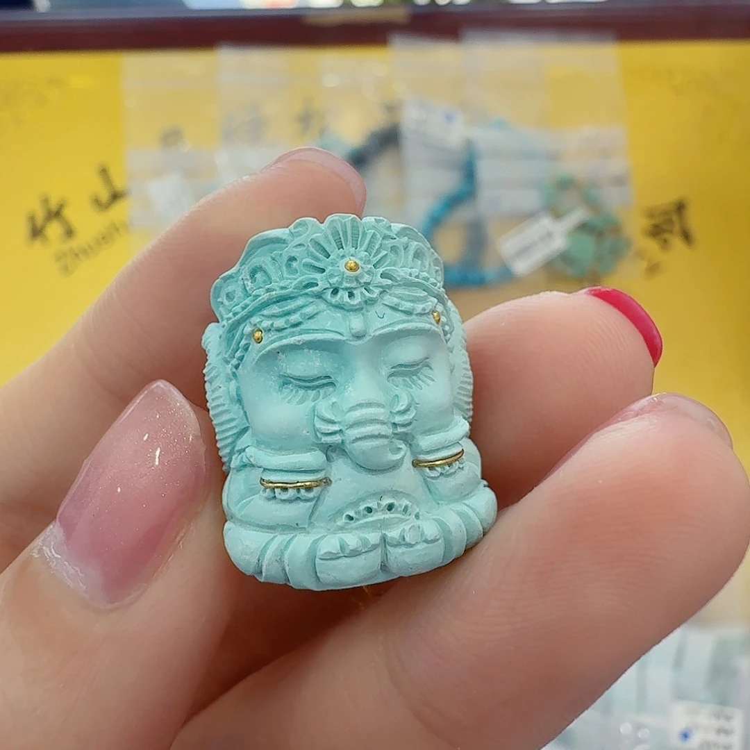 名***子绿松石未镶嵌珠宝奇石