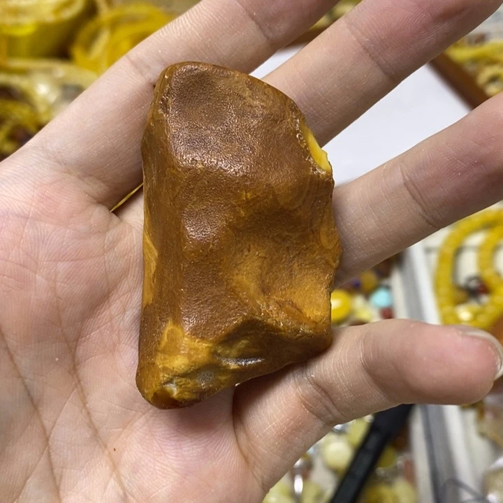 蜜蜡未镶嵌裸石吊坠