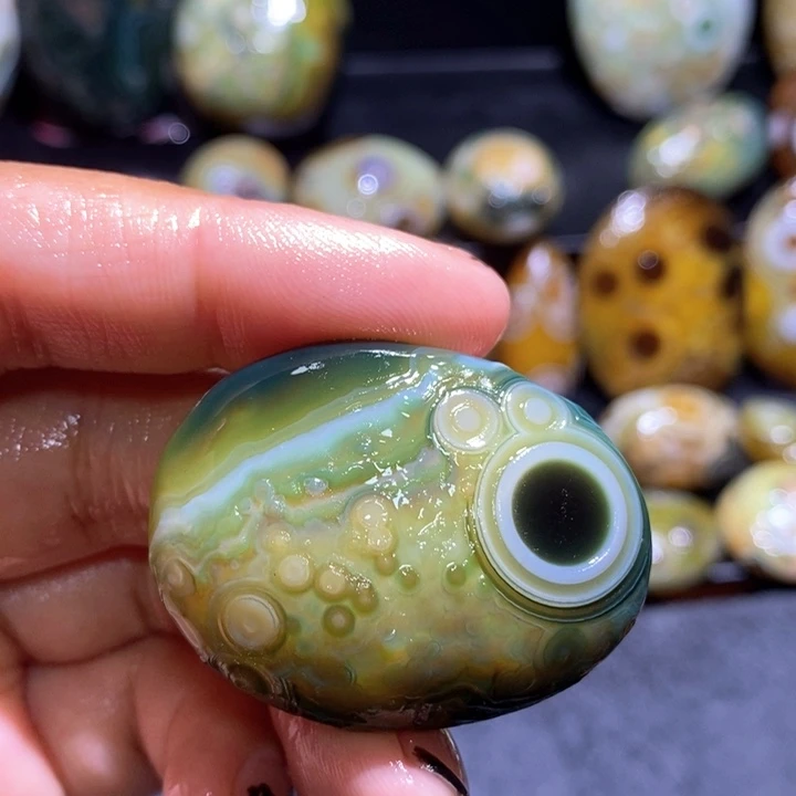 未镶嵌玛瑙/玉髓珠宝奇石