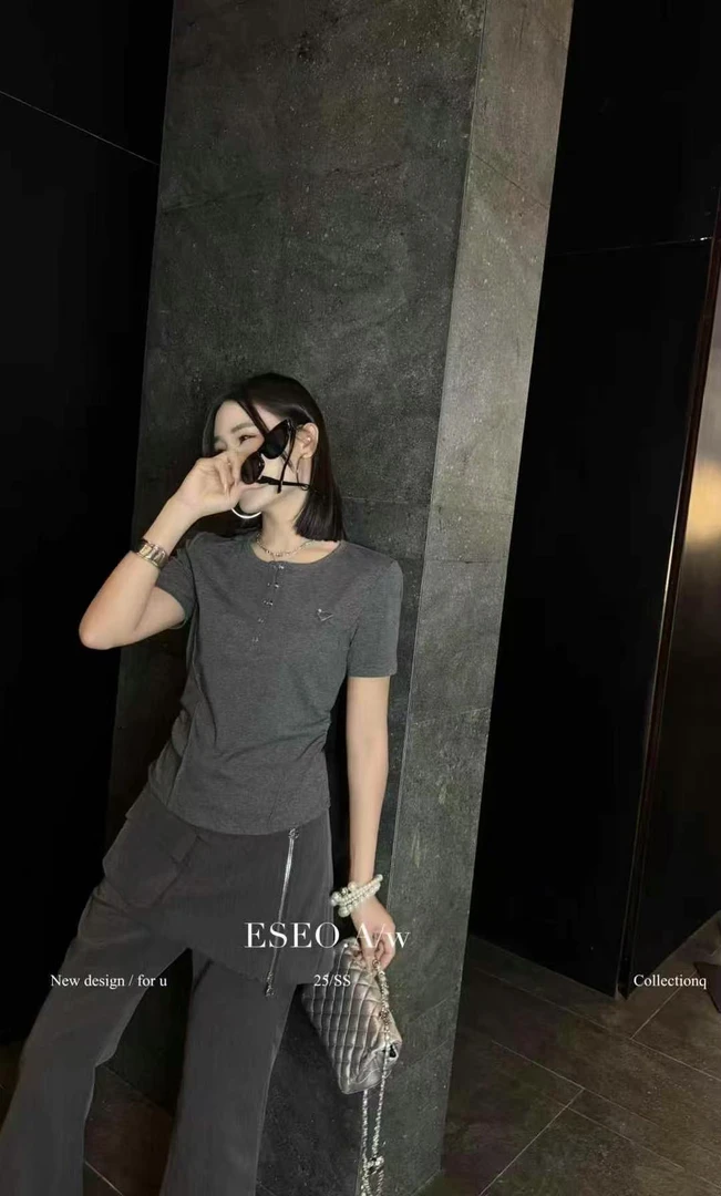 以秀夏款修身显瘦圆领上衣6023