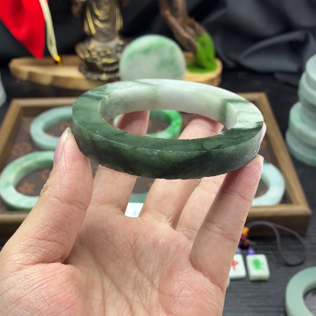 定制翡翠未镶嵌天然翡翠A货毛胚手镯定制