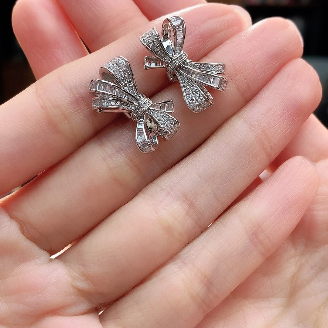 钻石耳饰18K金镶嵌L****丹18k金天然钻石耳钉