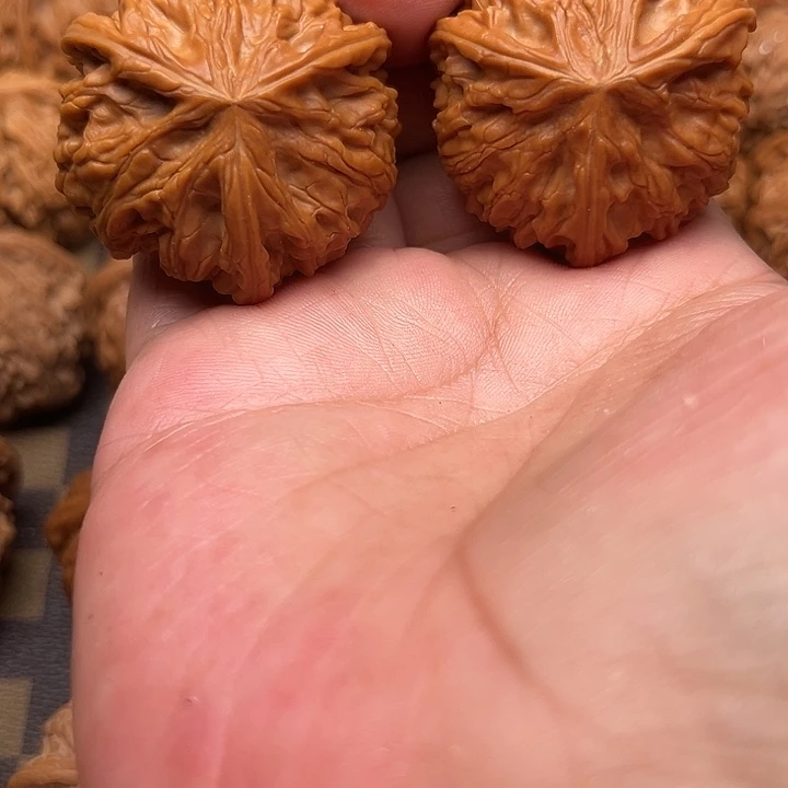 文玩核桃吊坠你们都在