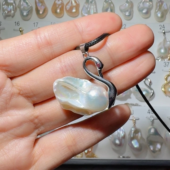 颈饰未镶嵌淡水珍珠