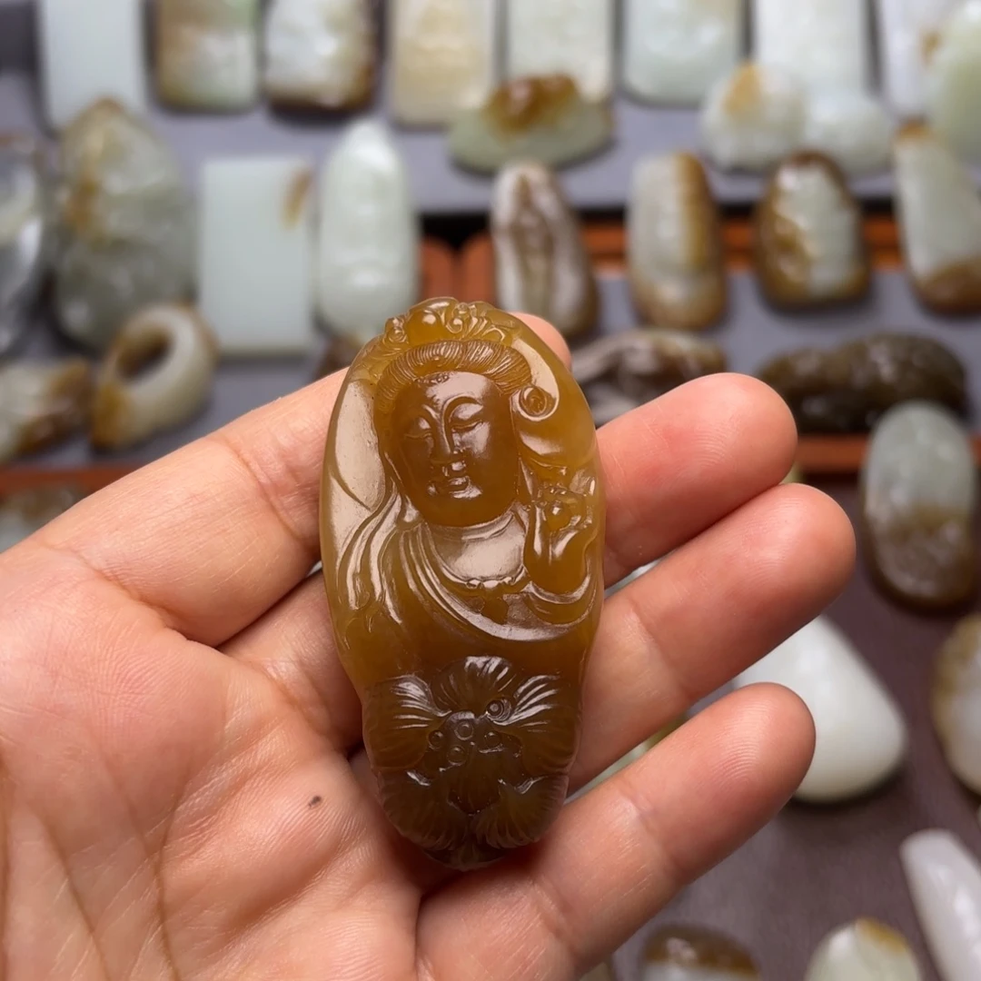 和田玉（糖玉）颈饰未镶嵌