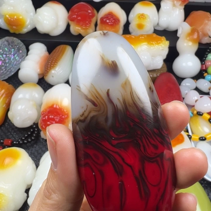 新疆戈壁五彩石金丝