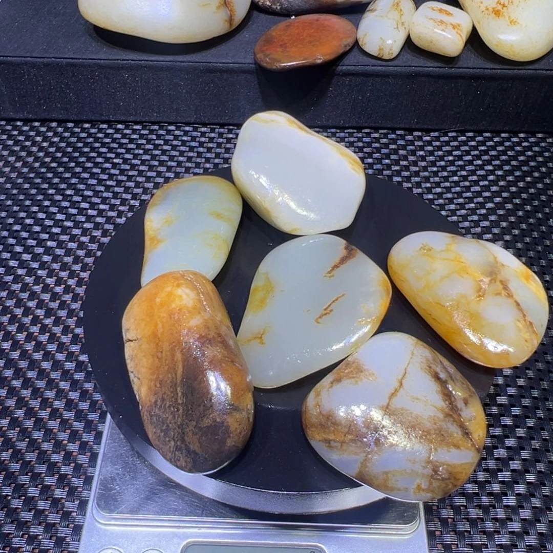 和田玉（子料）未镶嵌吊坠(不含链)339克