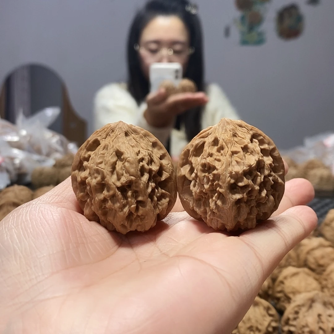 文玩核桃吊坠野牛37+