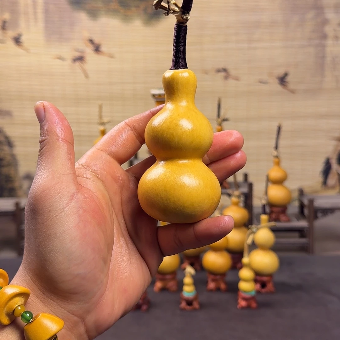 布***茶天然小葫芦手把件