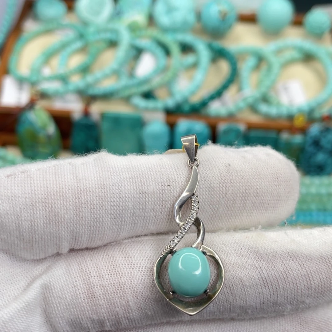 绿松石未镶嵌挂件