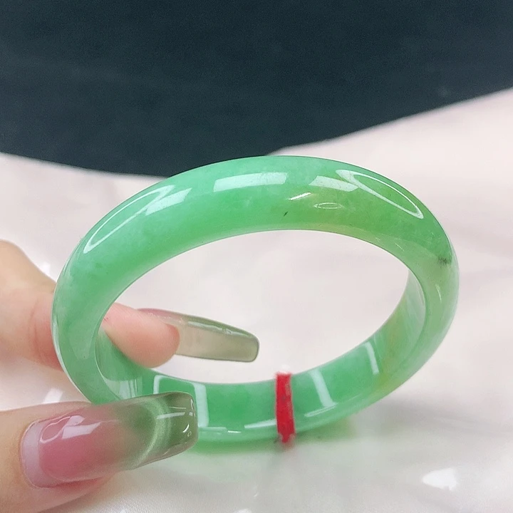 翡翠未镶嵌手镯圈52，14085