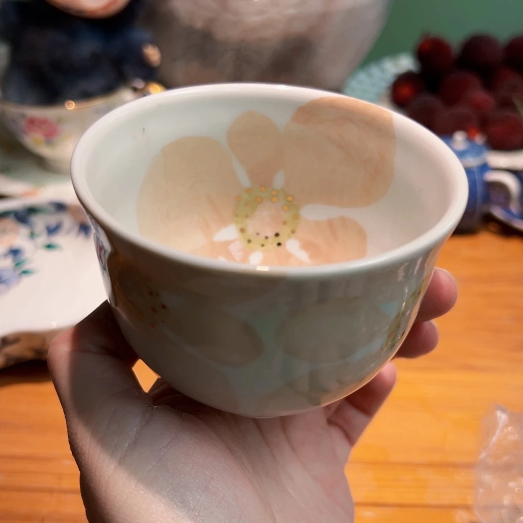 咖啡杯和茶杯是我们学校一