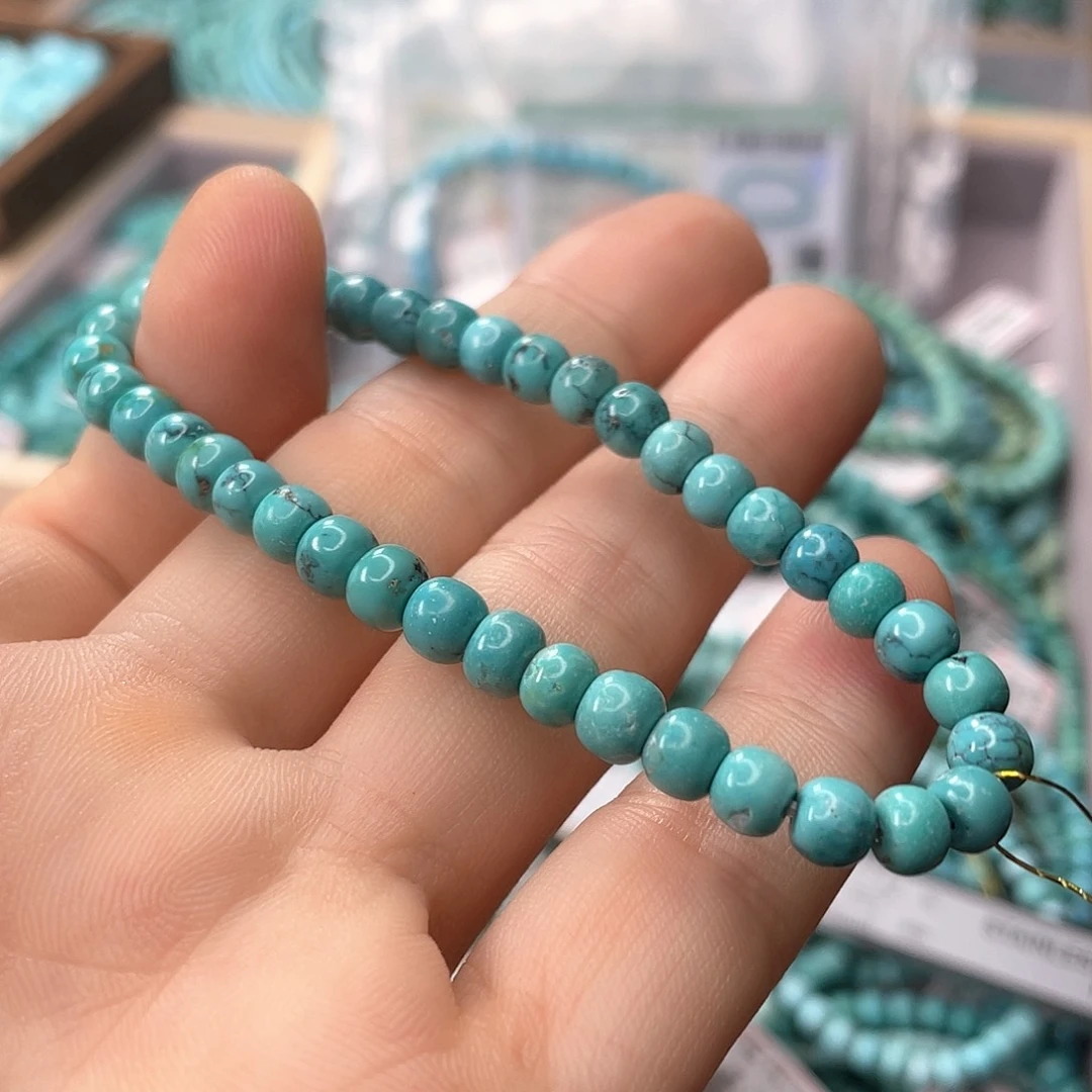 绿松石未镶嵌颈饰