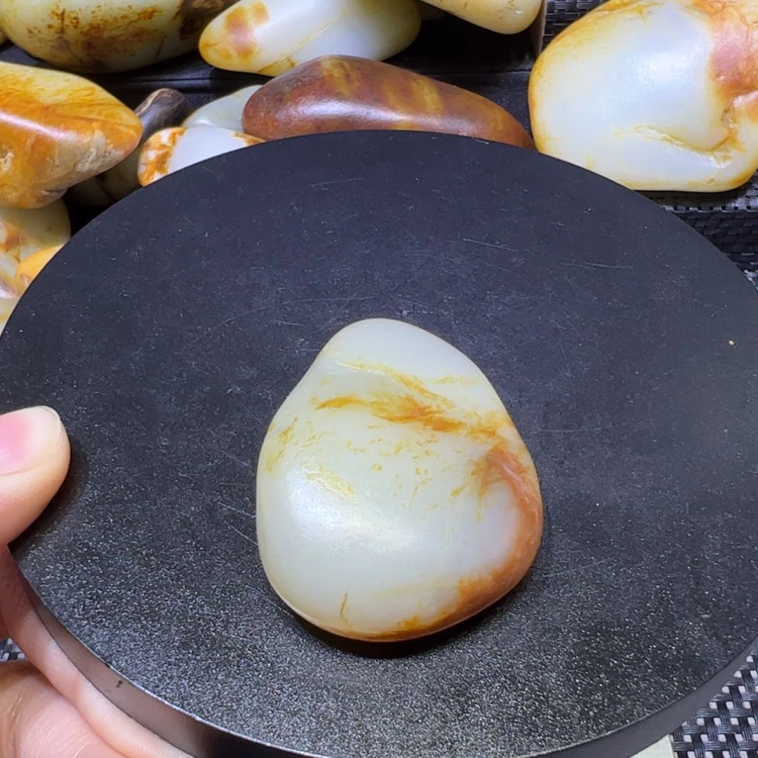 和田玉（子料）未镶嵌颈饰40克