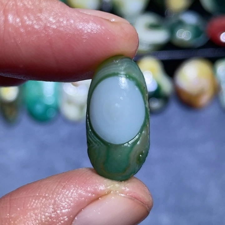 玛瑙/玉髓未镶嵌珠宝奇石