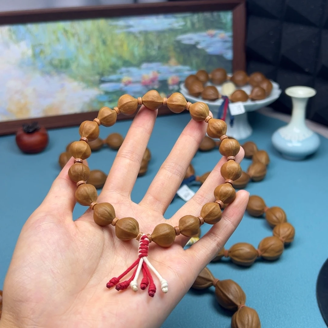 手串/手链橄榄核蜜桃臀水晶核1.2+