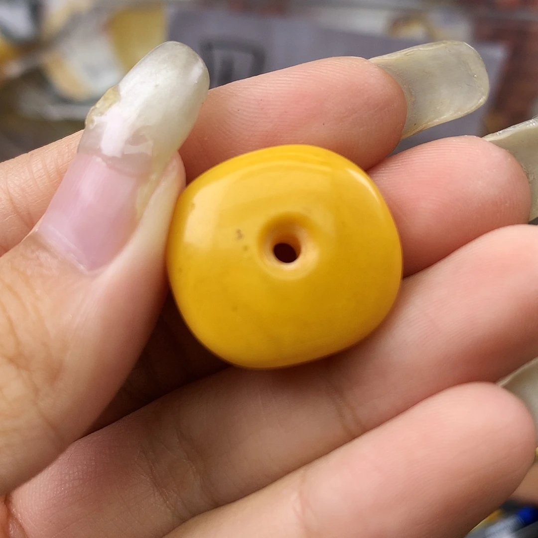 未镶嵌琥珀珠宝奇石