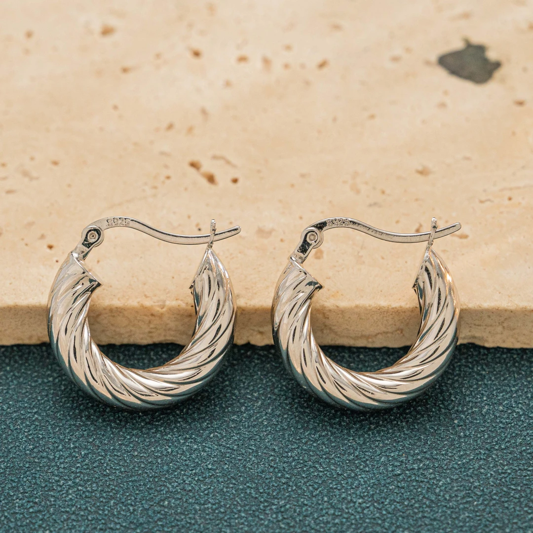 925银耳饰 【奢小姐珠宝】925银“光与泪”耳环--WH194