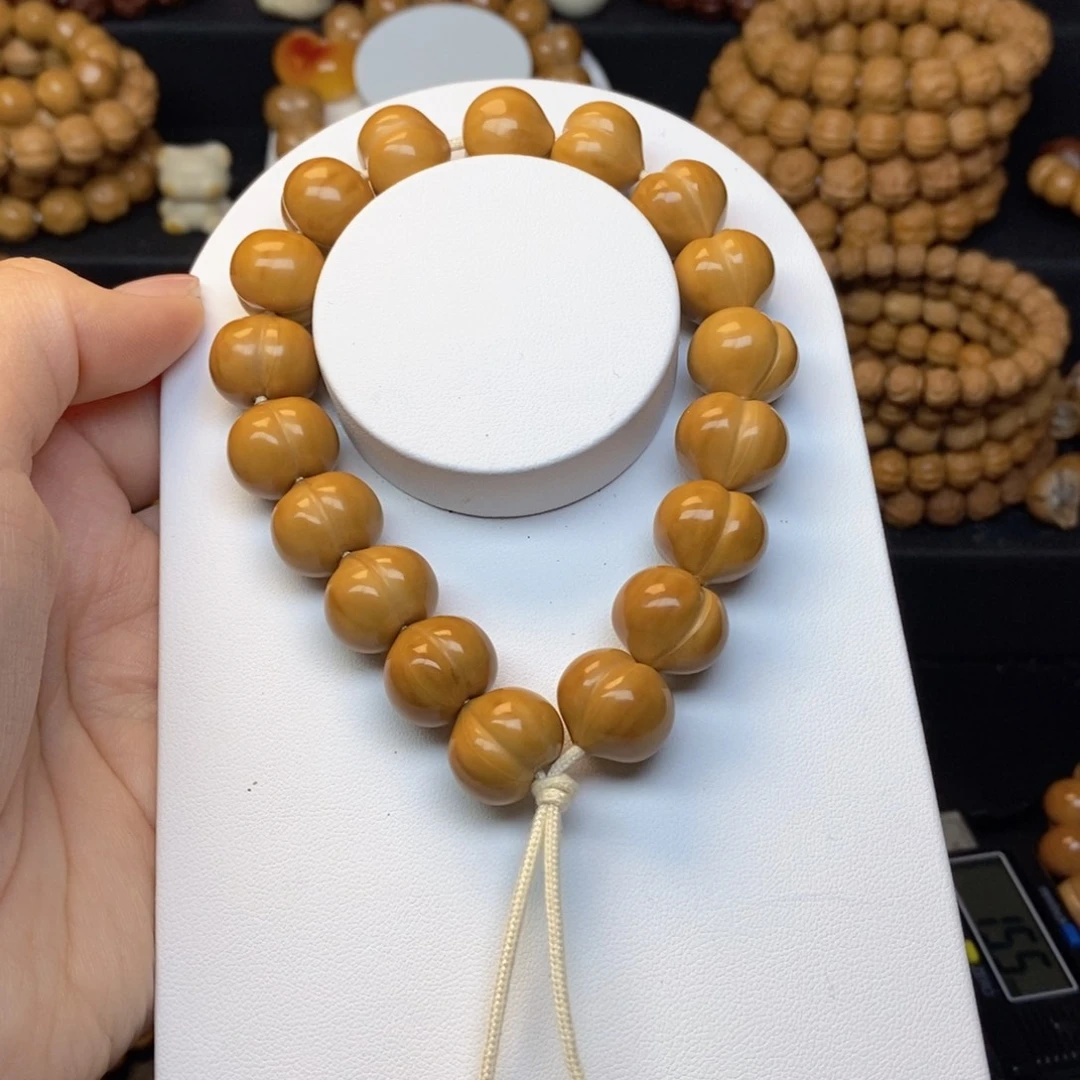 D***)猴头核桃吊坠反油柯基屁桃15加尺