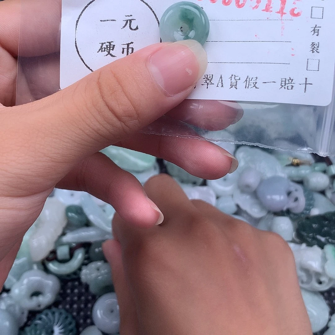 十***.翡翠未镶嵌颈饰0118