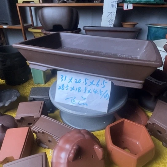 宜兴紫砂花盆一个