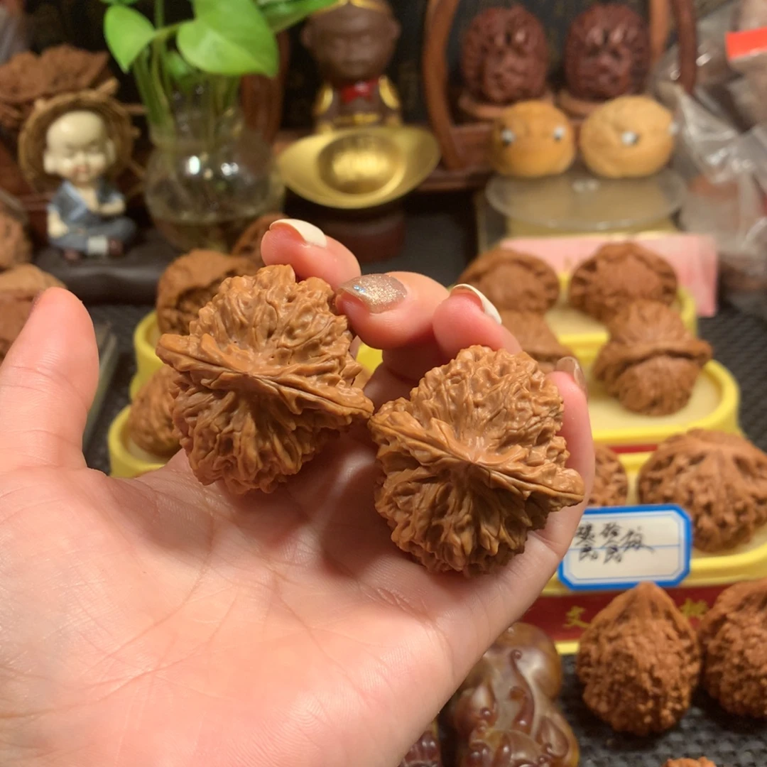 文玩核桃把件雪花元宝