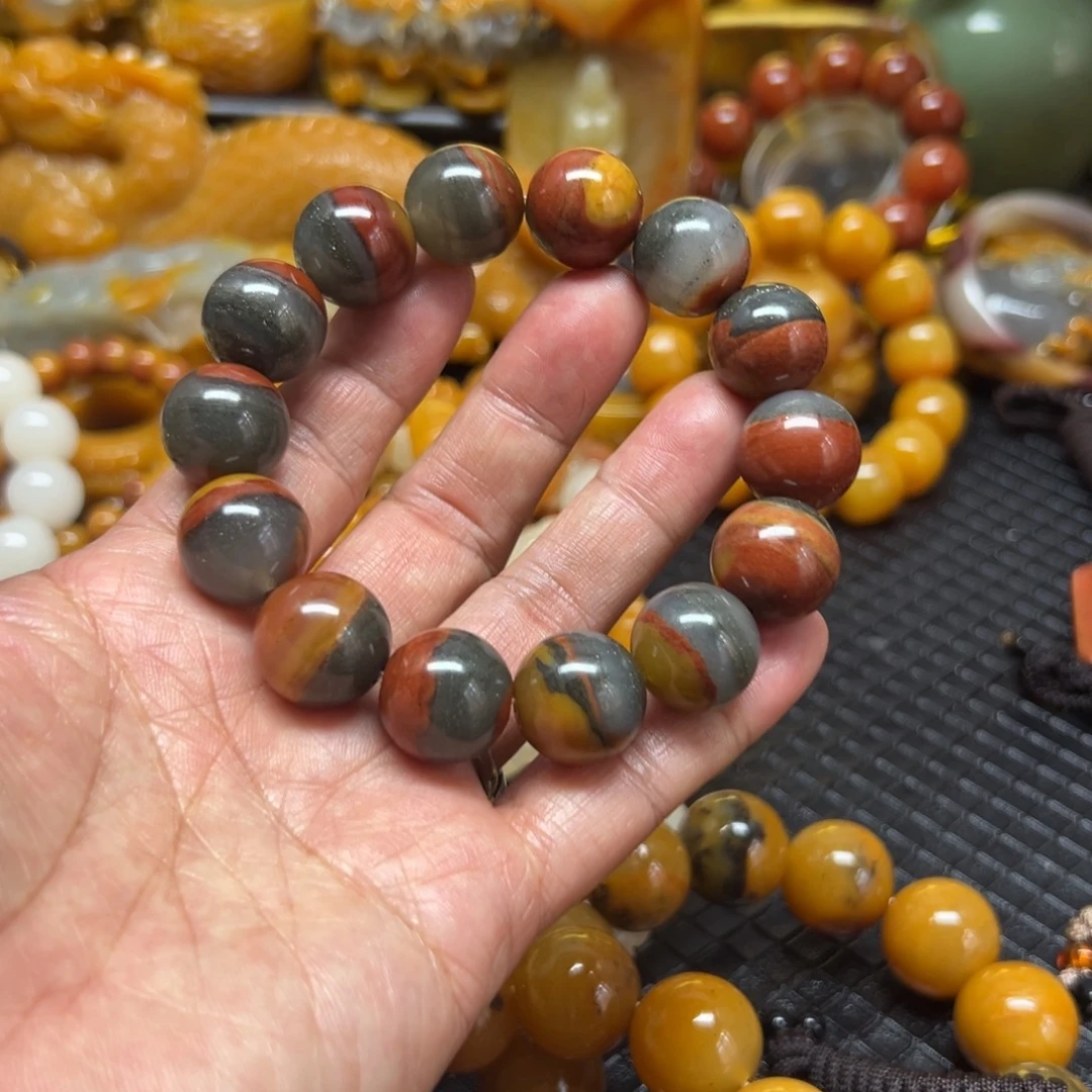 石英质玉未镶嵌颈饰