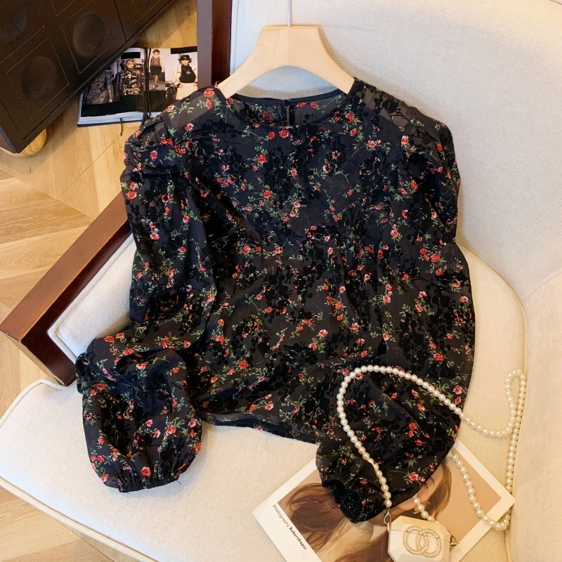 ~法式轻熟风碎花植绒长袖衬衫女早秋减龄泡泡袖衬衣遮肚子