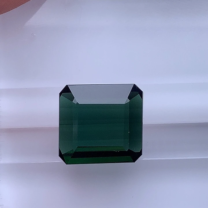 珠宝半成品未镶嵌碧玺7.51克拉