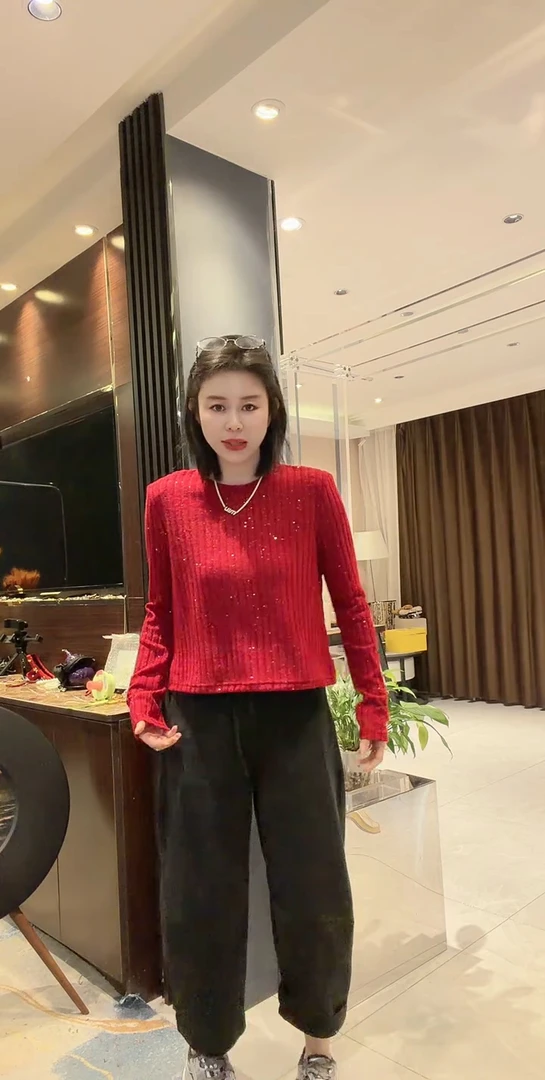 新款时尚竖纹打底衫小衫修身显瘦时尚百搭新款式长袖圆领休闲风款