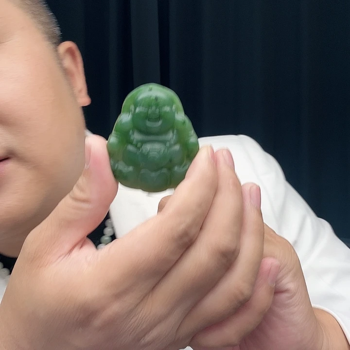 三***头和田玉未镶嵌颈饰