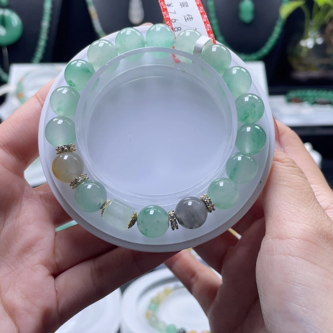 石英质玉（非洲翠）合金手串