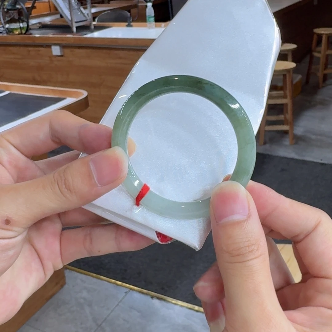 翡翠手镯未镶嵌纯天然缅甸翡翠A货买断