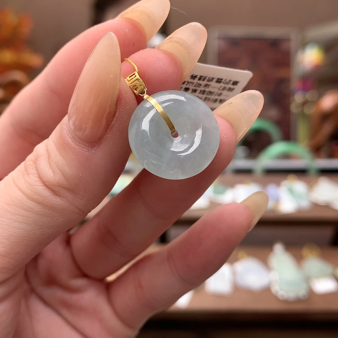 翡翠吊坠(不含链)18K金镶嵌