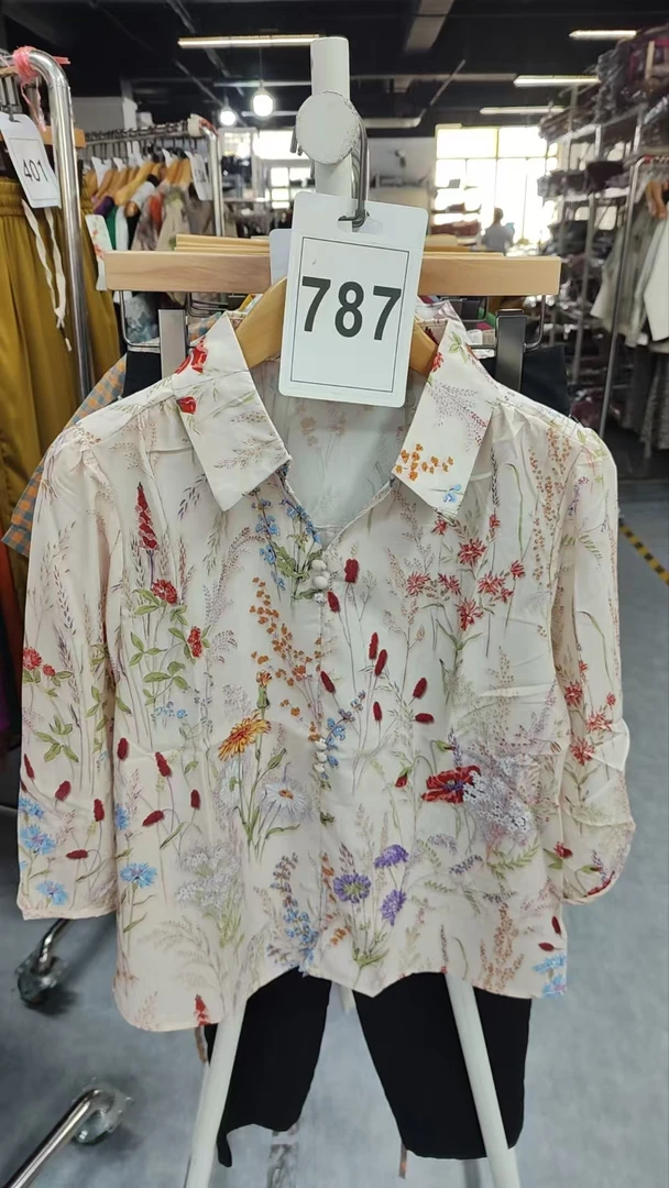 787-短袖成人休闲碎花白色翻领女士印花七分袖夏季