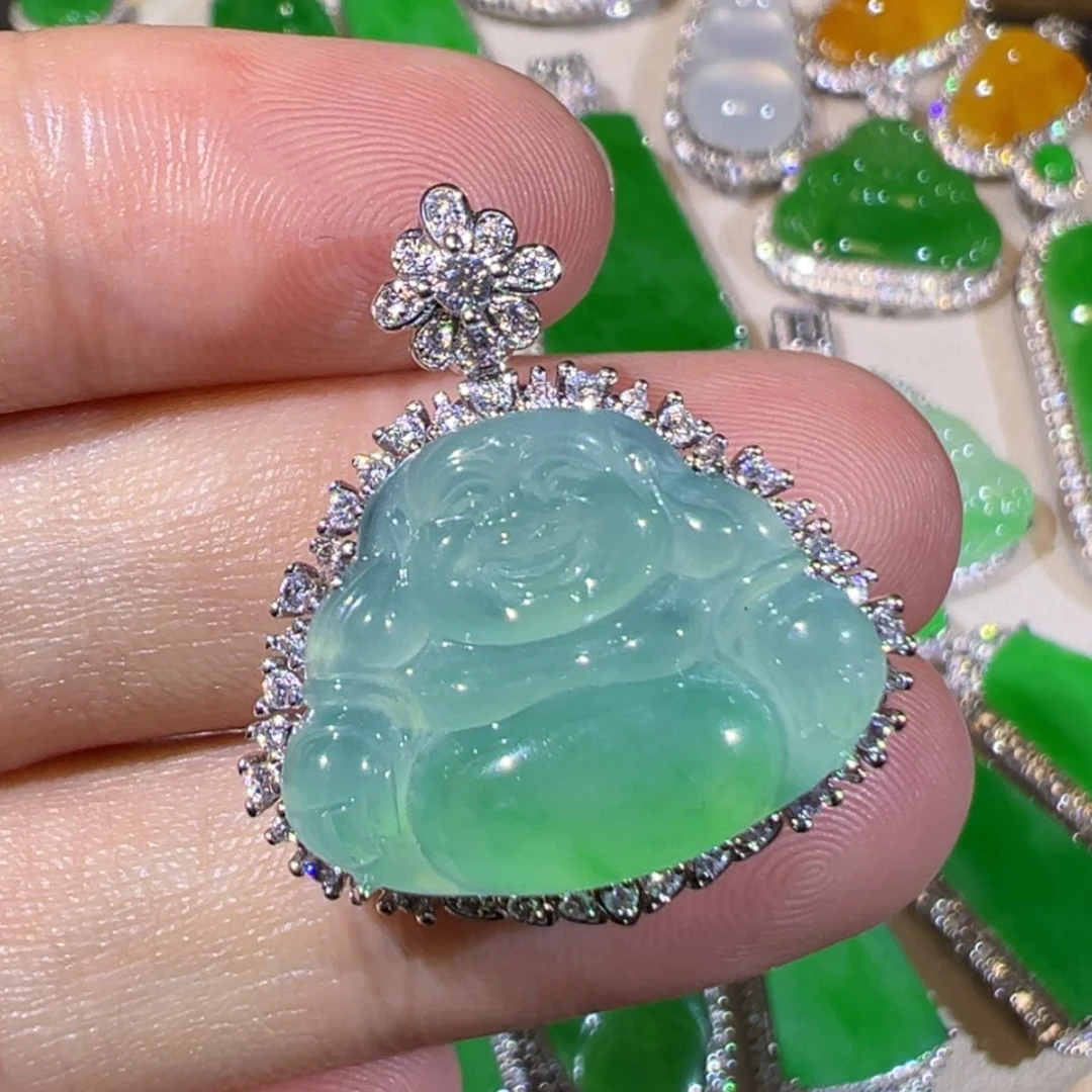 【闪购商品】颈饰18K金镶嵌翡翠缅甸翡翠