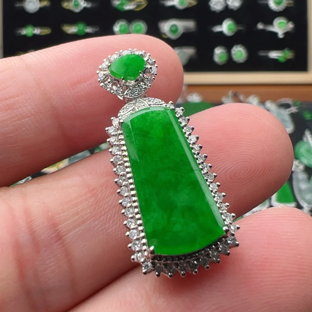 翡翠18K金镶嵌颈饰整体28.5