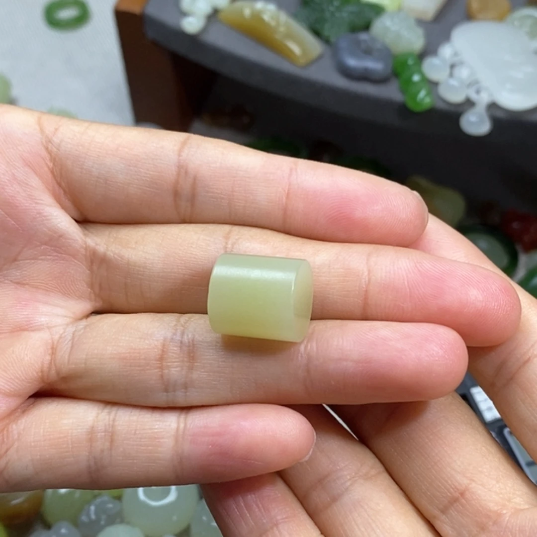 未镶嵌和田玉挂件