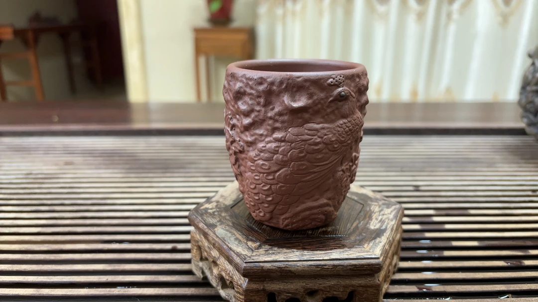 宜兴紫砂石红孔雀主人杯手握杯暖手杯容量150cc A11