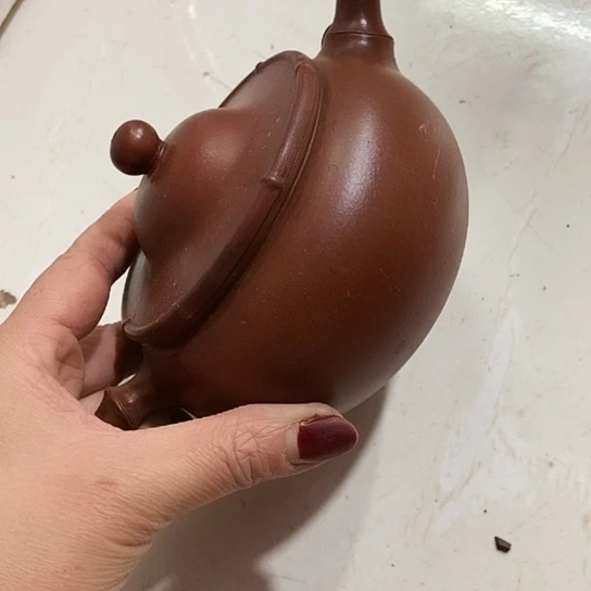 手工制作宜兴紫砂壶